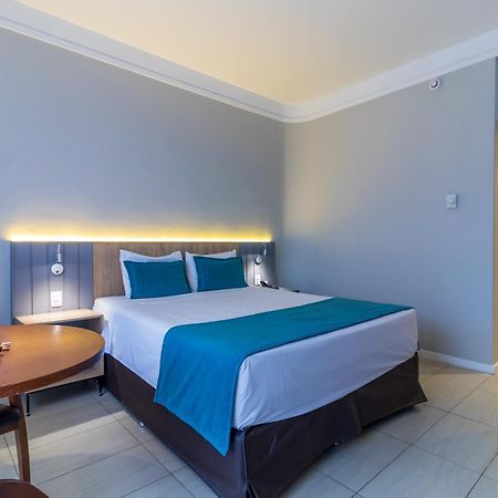Parque Balneario Hotel Santos By Castelo Itaipava ภายนอก รูปภาพ A room at the hotel