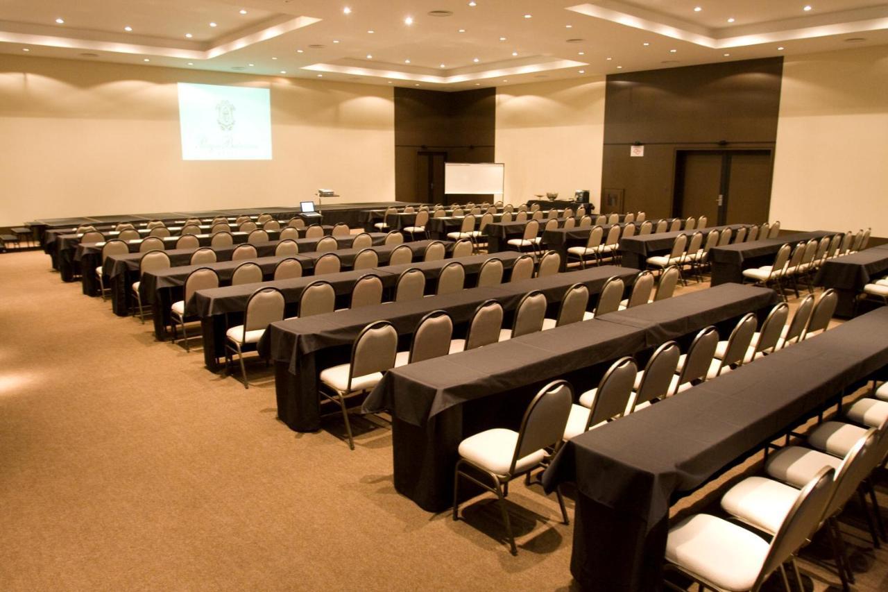 Parque Balneario Hotel Santos By Castelo Itaipava ภายนอก รูปภาพ A typical conference room