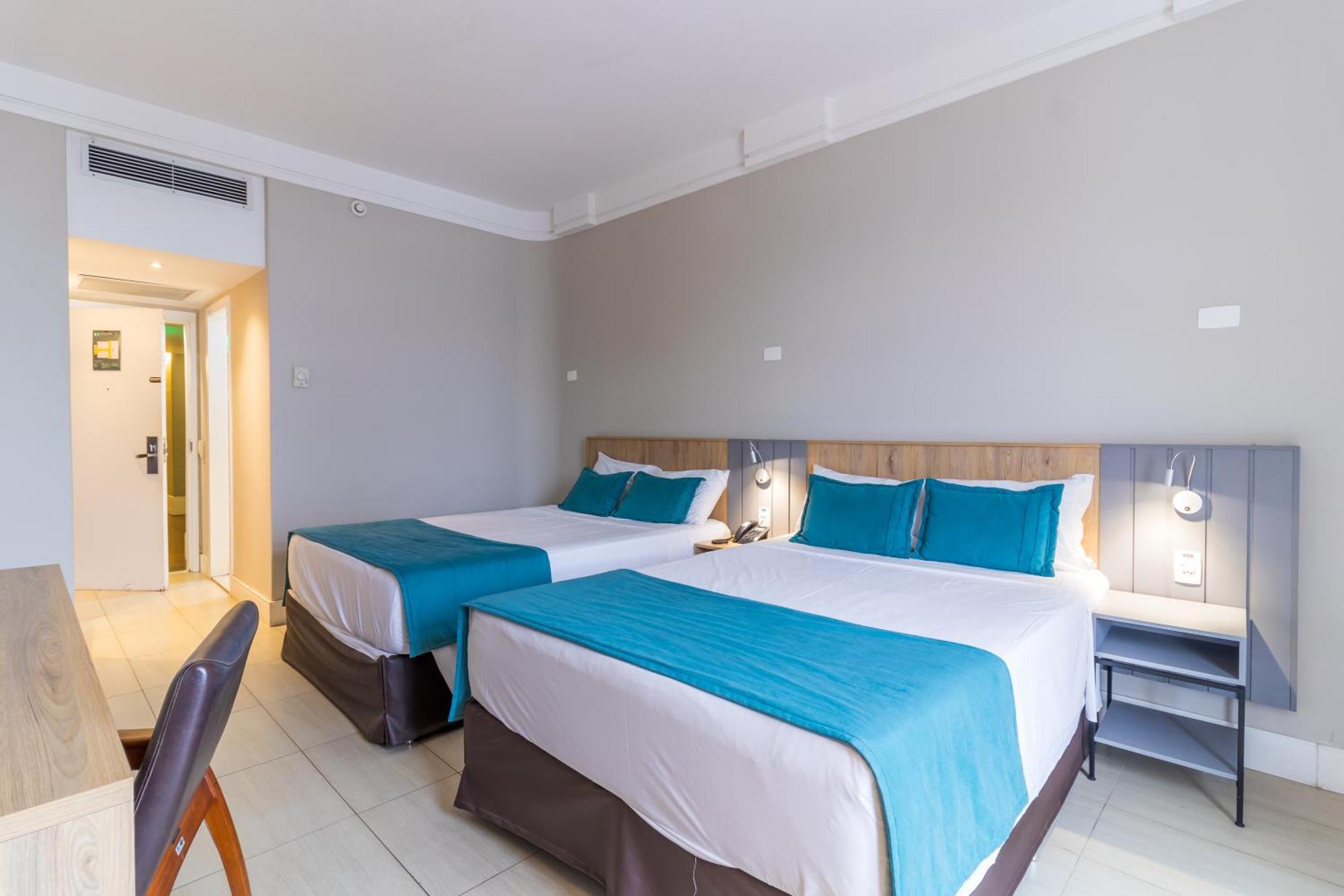 Parque Balneario Hotel Santos By Castelo Itaipava ห้อง รูปภาพ A room at the hotel