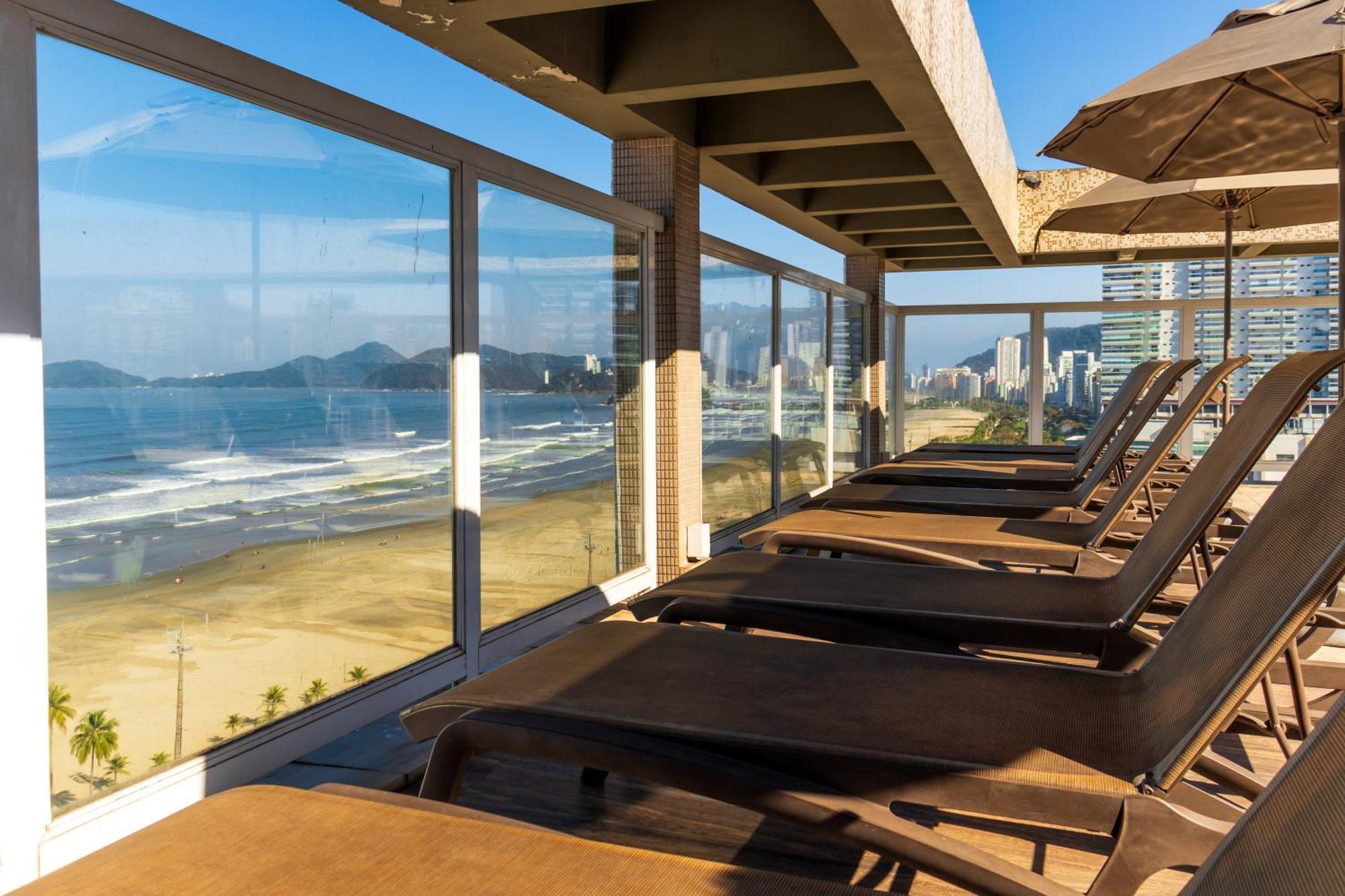Parque Balneario Hotel Santos By Castelo Itaipava ภายนอก รูปภาพ Rooftop pool at the hotel
