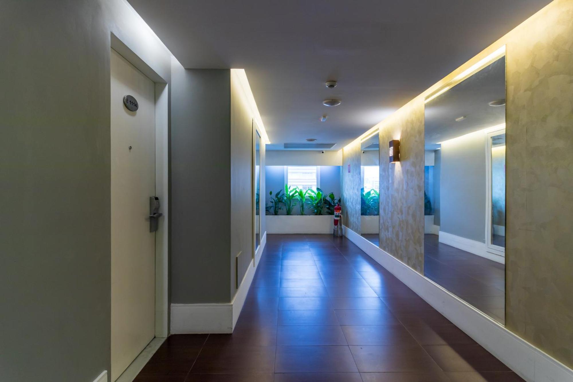 Parque Balneario Hotel Santos By Castelo Itaipava ภายนอก รูปภาพ A corridor in a hotel